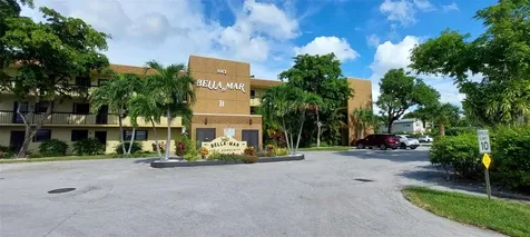 367 S Federal Highway Deerfield Beach FL 33441