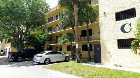367 S Federal Highway Deerfield Beach FL 33441