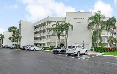 3146 Via Poinciana Lake Worth FL 33467