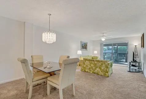 3146 Via Poinciana Lake Worth FL 33467