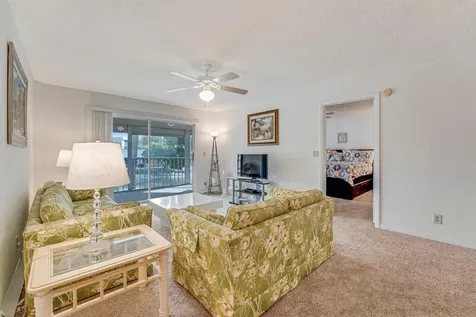 3146 Via Poinciana Lake Worth FL 33467