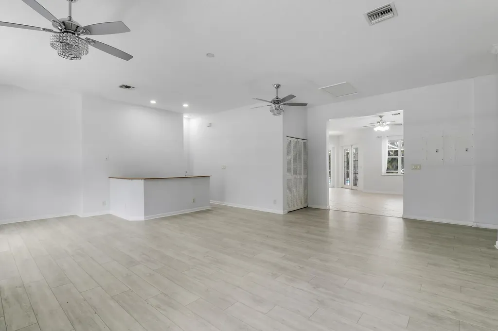 13747 55th Road N West Palm Beach FL 33411