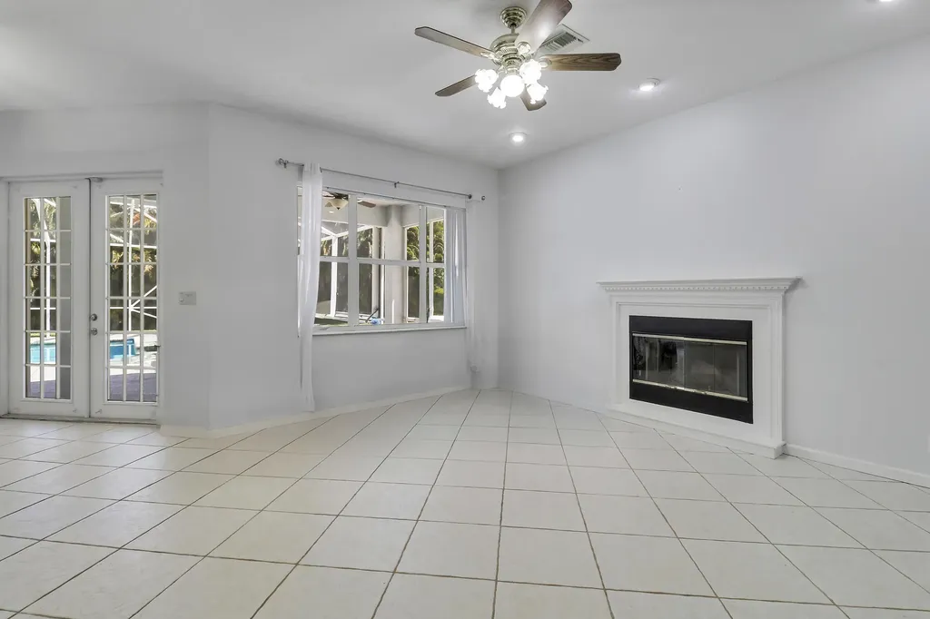 13747 55th Road N West Palm Beach FL 33411