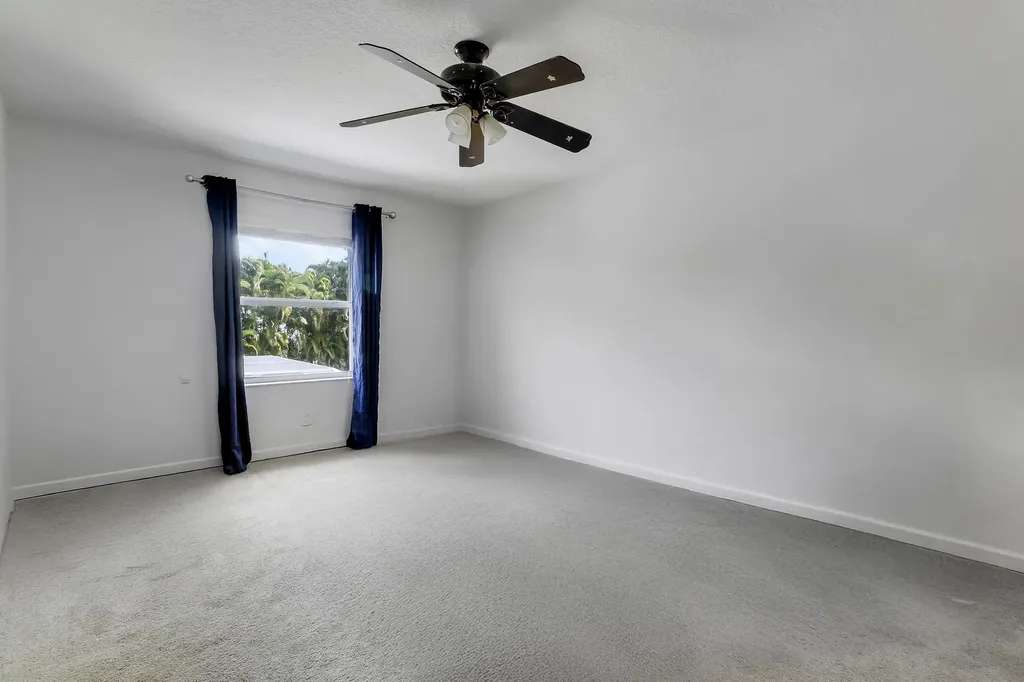 13747 55th Road N West Palm Beach FL 33411