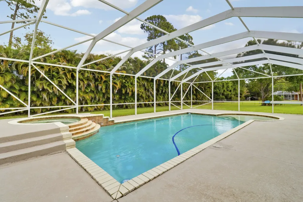 13747 55th Road N West Palm Beach FL 33411
