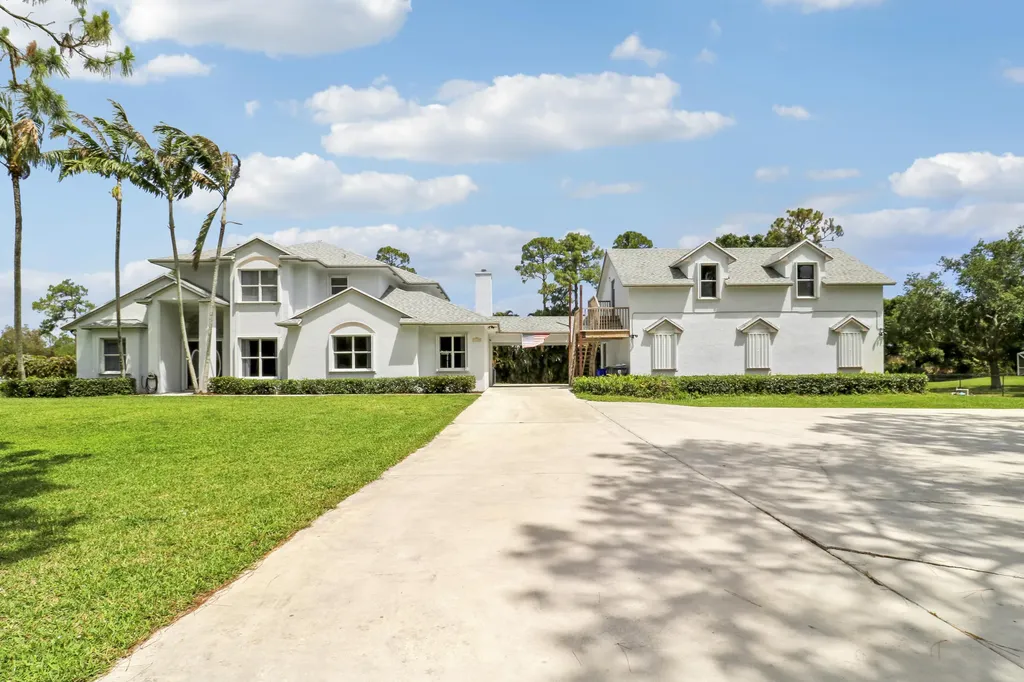 13747 55th Road N West Palm Beach FL 33411