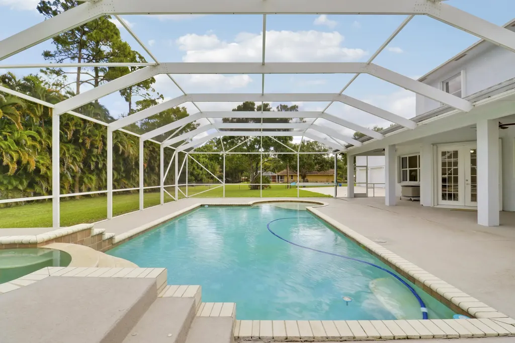 13747 55th Road N West Palm Beach FL 33411