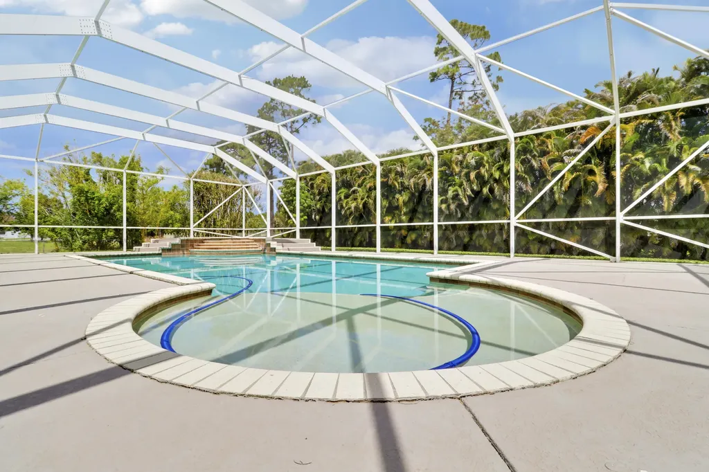13747 55th Road N West Palm Beach FL 33411