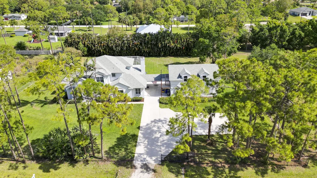 13747 55th Road N West Palm Beach FL 33411