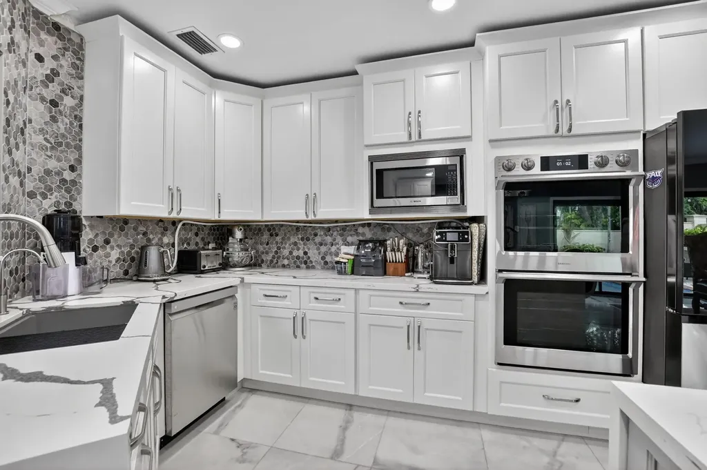 23260 Mirabella Circle N Boca Raton FL 33433