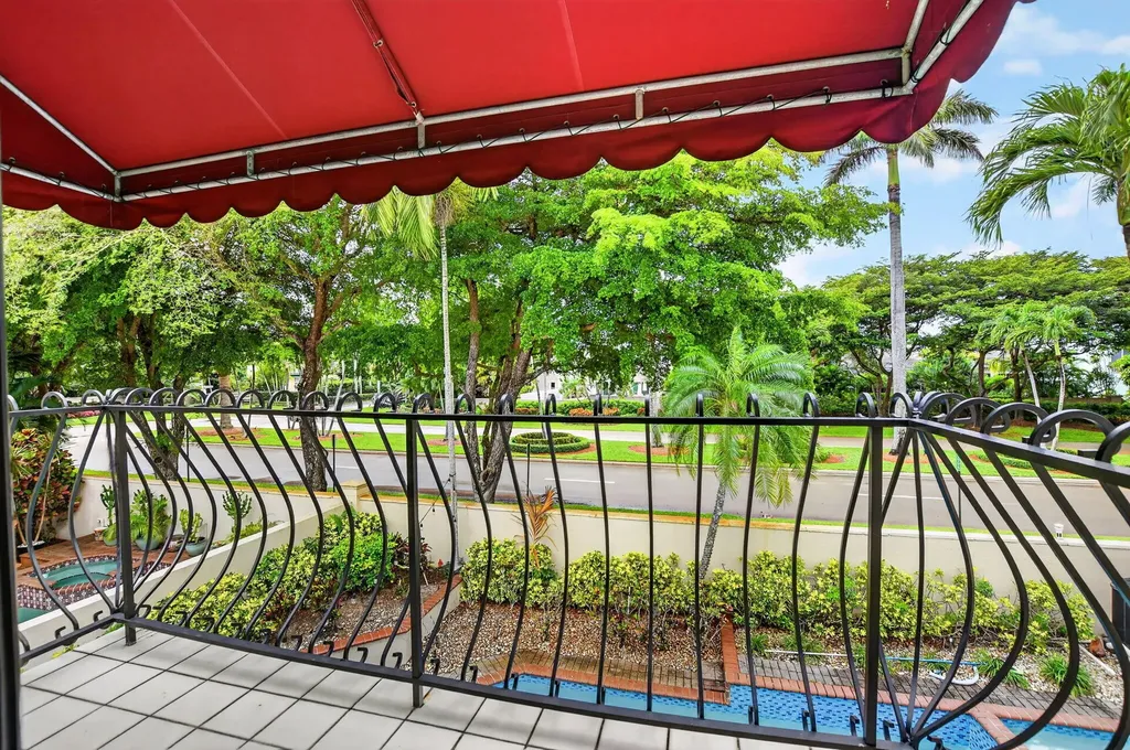 23260 Mirabella Circle N Boca Raton FL 33433