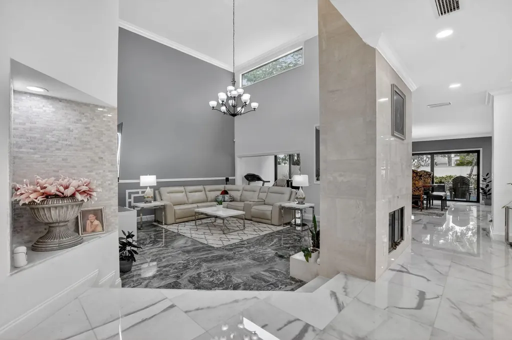 23260 Mirabella Circle N Boca Raton FL 33433