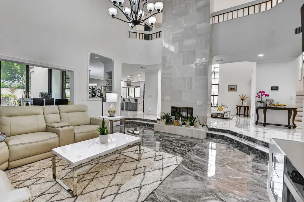 23260 Mirabella Circle N Boca Raton FL 33433