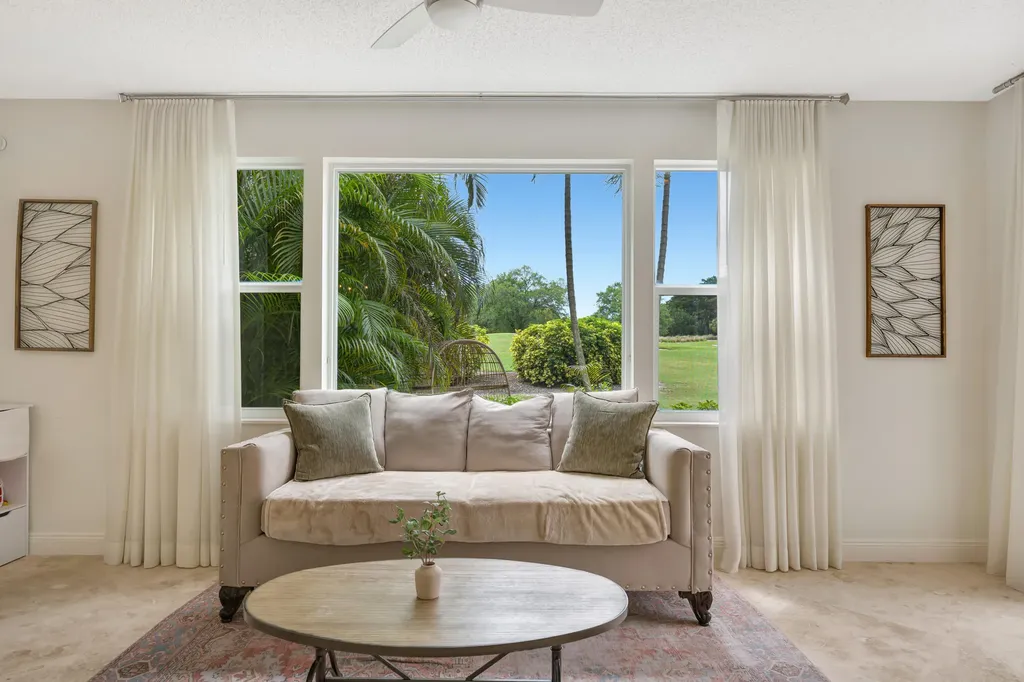 4 Via Del Corso Palm Beach Gardens FL 33418