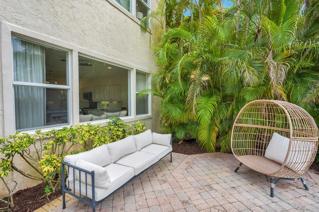 4 Via Del Corso Palm Beach Gardens FL 33418