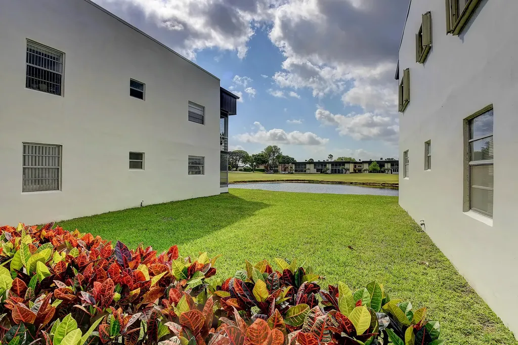 974 Normandy U Trail Delray Beach FL 33484
