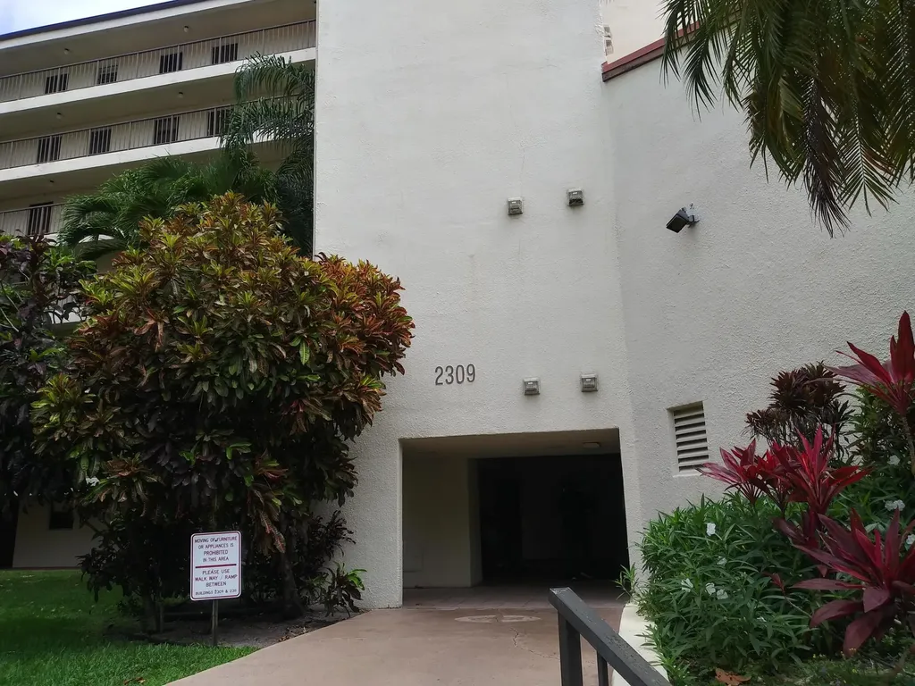 2309 S Cypress Bend Drive S Pompano Beach FL 33069