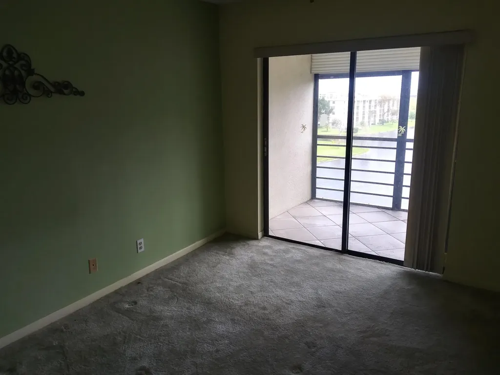 2309 S Cypress Bend Drive S Pompano Beach FL 33069