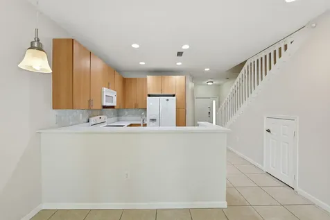 2423 NW 31st Court Oakland Park FL 33309