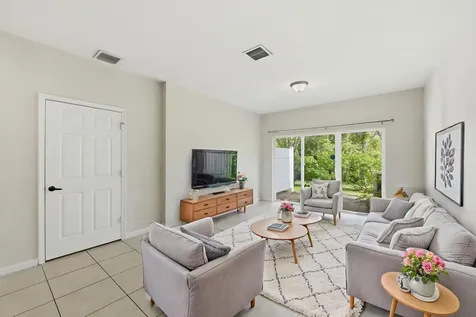 2423 NW 31st Court Oakland Park FL 33309
