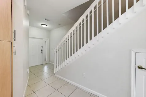 2423 NW 31st Court Oakland Park FL 33309