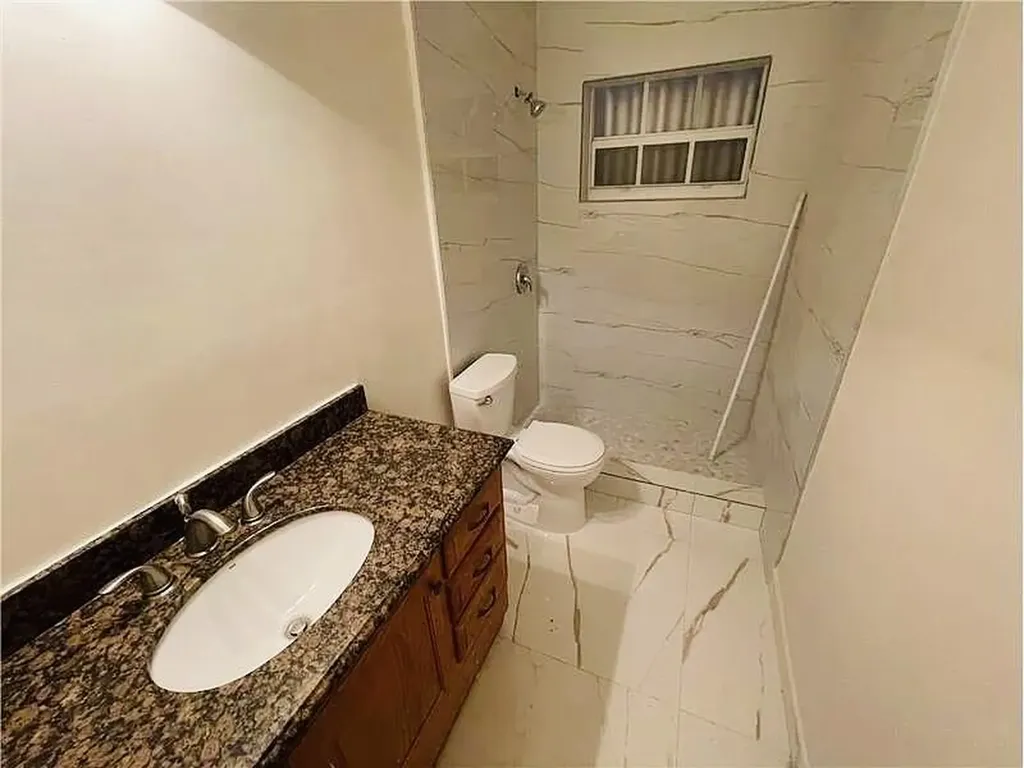 198 SW 15th Street Boca Raton FL 33432