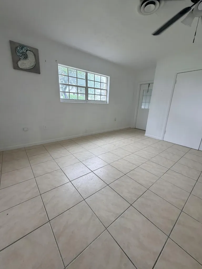 198 SW 15th Street Boca Raton FL 33432