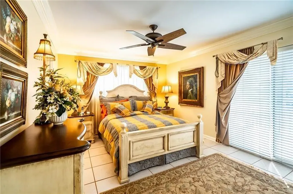 137 Farnham F Deerfield Beach FL 33442
