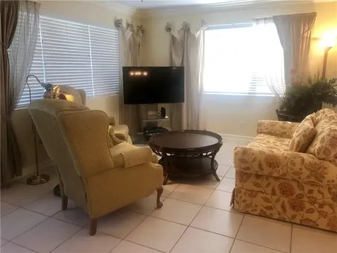 137 Farnham F Deerfield Beach FL 33442