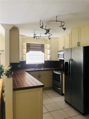 137 Farnham F Deerfield Beach FL 33442