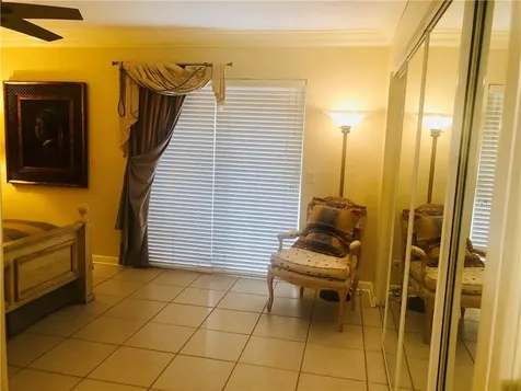 137 Farnham F Deerfield Beach FL 33442