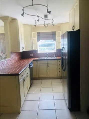 137 Farnham F Deerfield Beach FL 33442