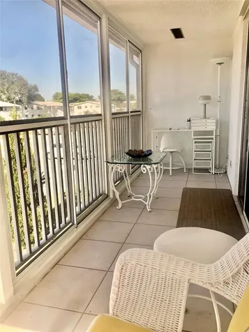 137 Farnham F Deerfield Beach FL 33442
