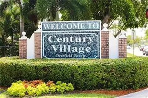 137 Farnham F Deerfield Beach FL 33442