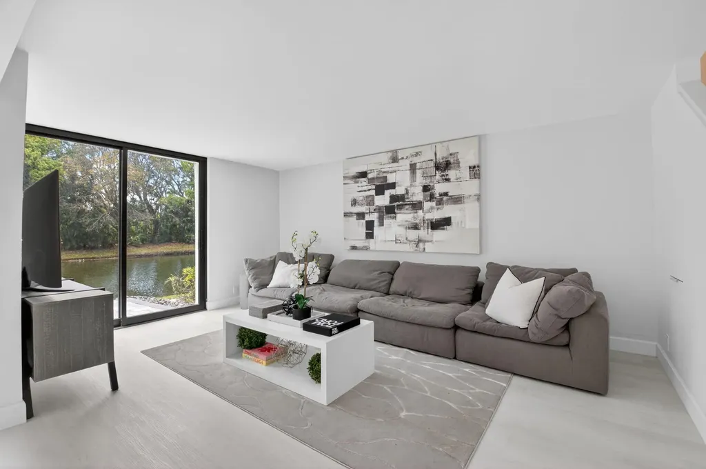 3708 Bridgewood Drive Boca Raton FL 33434