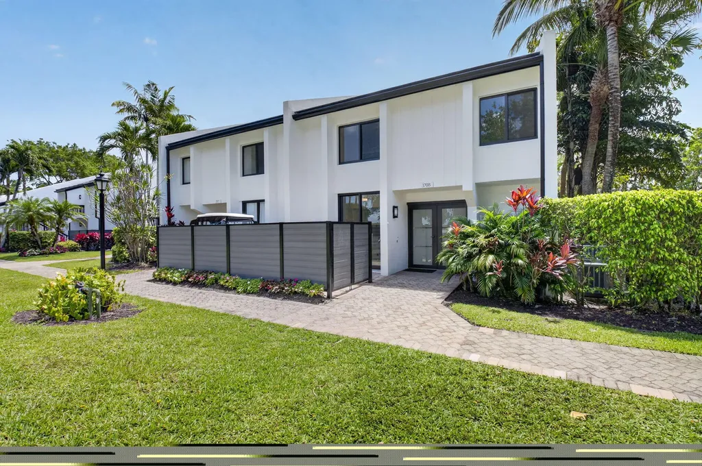 3708 Bridgewood Drive Boca Raton FL 33434