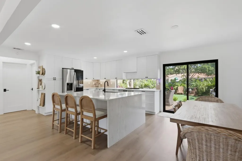 1001 Raintree Lane Palm Beach Gardens FL 33410