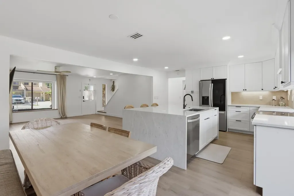 1001 Raintree Lane Palm Beach Gardens FL 33410