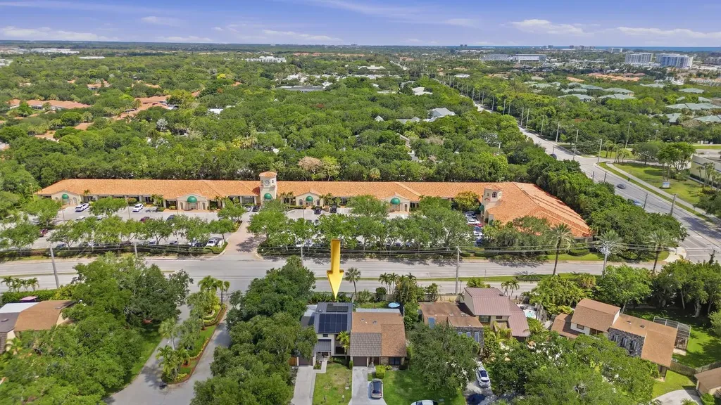 1001 Raintree Lane Palm Beach Gardens FL 33410