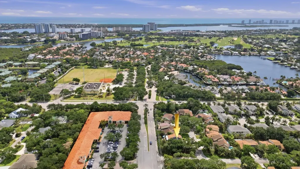 1001 Raintree Lane Palm Beach Gardens FL 33410