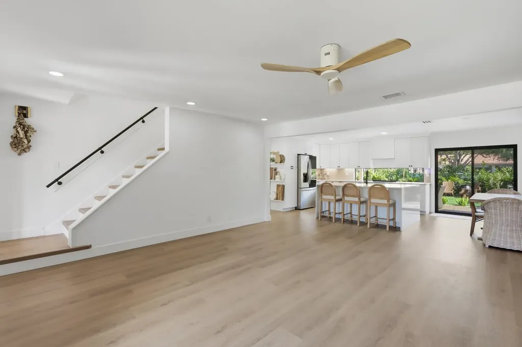 1001 Raintree Lane Palm Beach Gardens FL 33410