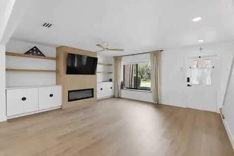 1001 Raintree Lane Palm Beach Gardens FL 33410