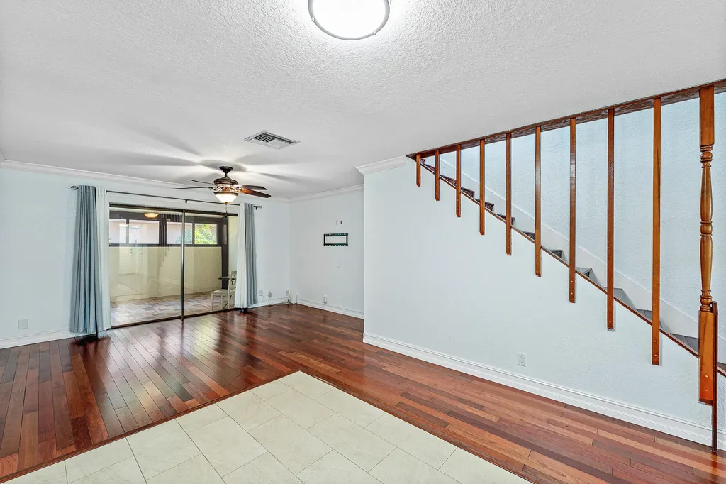 139 Sparrow Royal Palm Beach FL 33411