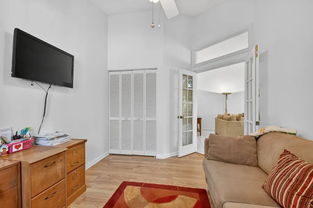 1033 Fairfax Circle W Boynton Beach FL 33436