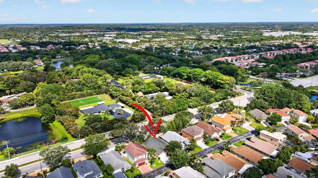 1033 Fairfax Circle W Boynton Beach FL 33436