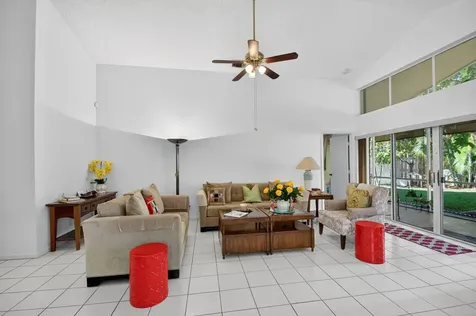 1033 W Fairfax Circle W Boynton Beach FL 33436