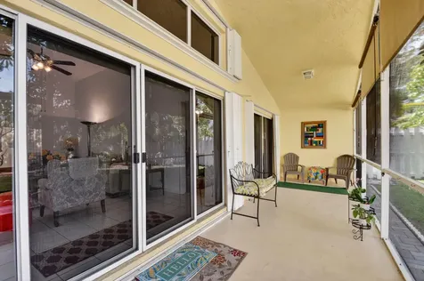 1033 W Fairfax Circle W Boynton Beach FL 33436