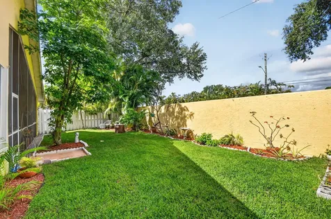 1033 W Fairfax Circle W Boynton Beach FL 33436