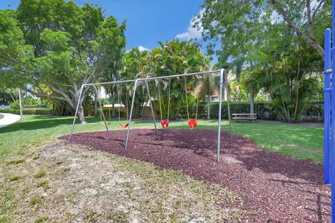 1033 W Fairfax Circle W Boynton Beach FL 33436