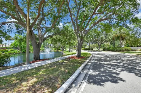 1033 W Fairfax Circle W Boynton Beach FL 33436